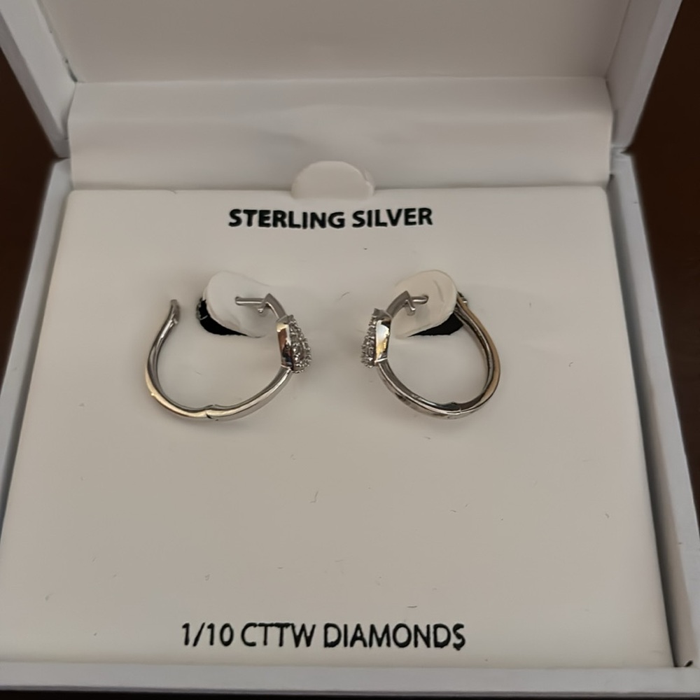 Sterling Silver Diamond Hoop heart Earrings ❤️